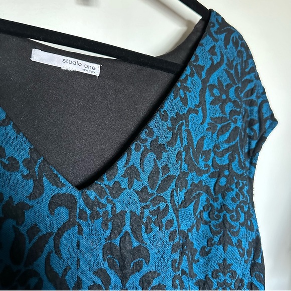 [#86] Blue & Black Dress (Approx. Size XXL) - Picture 2 of 3